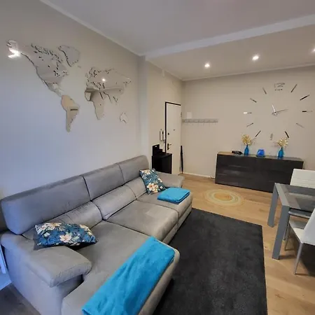 アパート Big Terrace モデナ